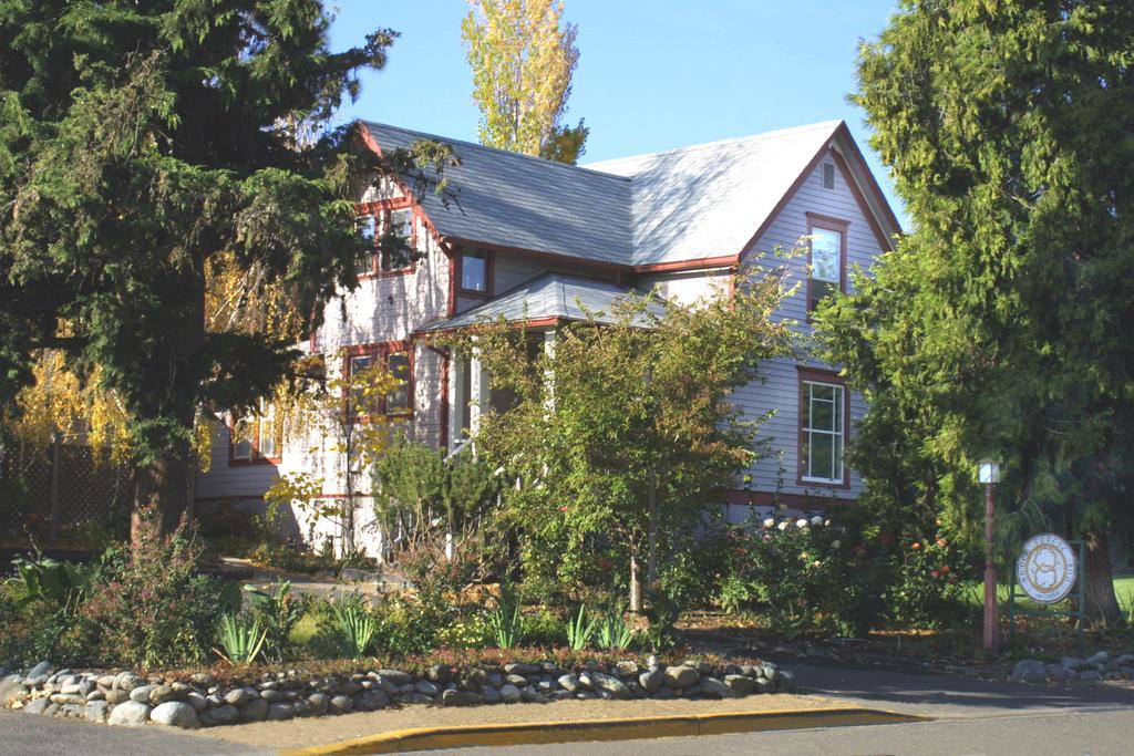 Arden Forest Inn Ashland Exterior photo